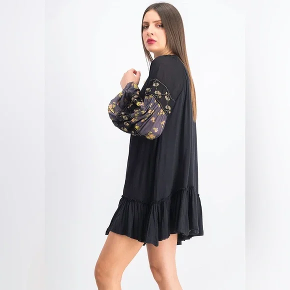 Free People Mix It Up Beaded
Embroidered High-Low Peasant Tunic - Picture 6 of 9